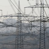 Les entreprises qui opèrent dans le négoce de gros de l'électricité ou du gaz sont concernées par la nouvelle loi (image prétexte). KEYSTONE/GAETAN BALLY